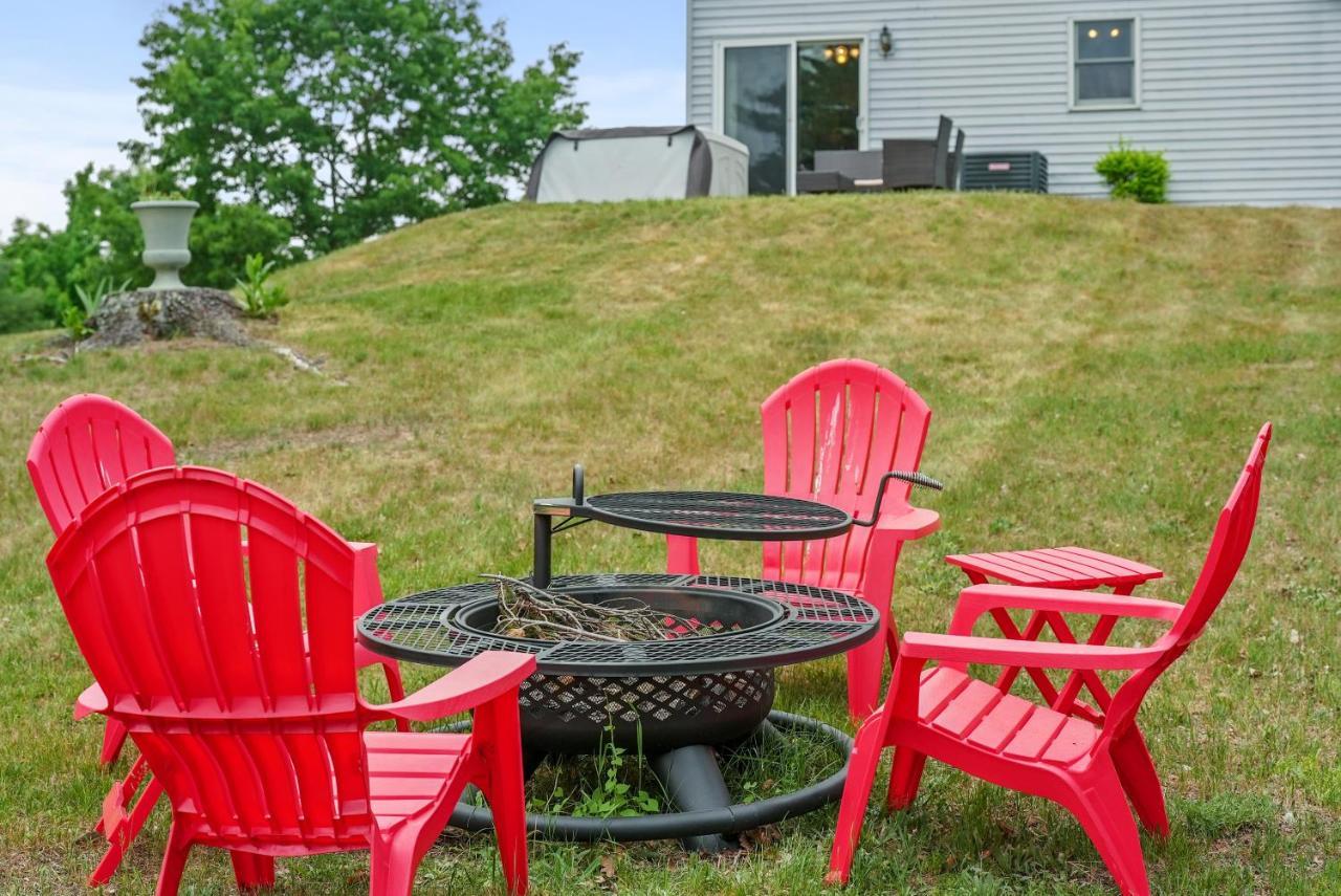 Long Lake Retreat- Hot Tub, Pool Table, Firepit Traverse Stadt Exterior foto