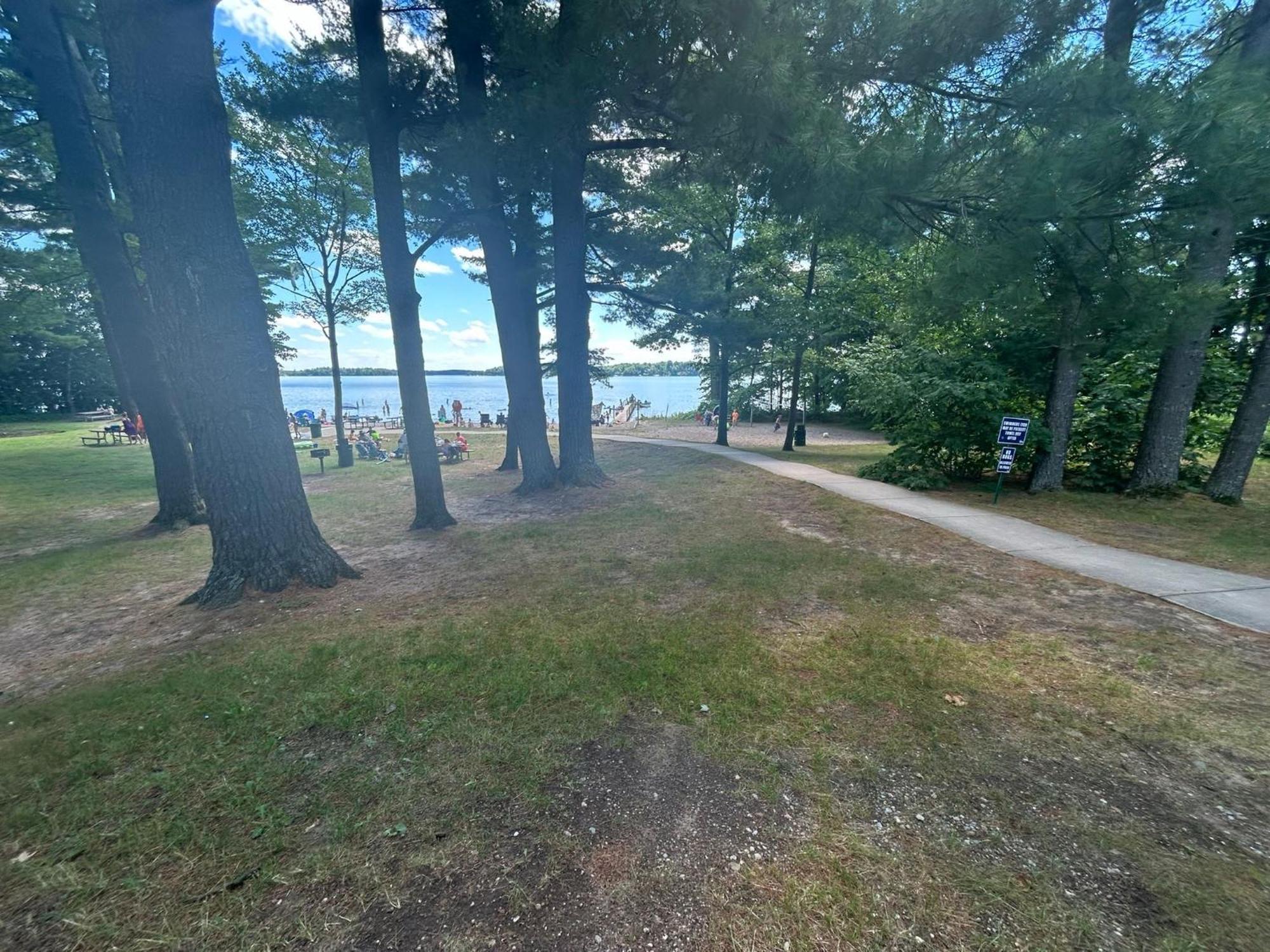 Long Lake Retreat- Hot Tub, Pool Table, Firepit Traverse Stadt Exterior foto